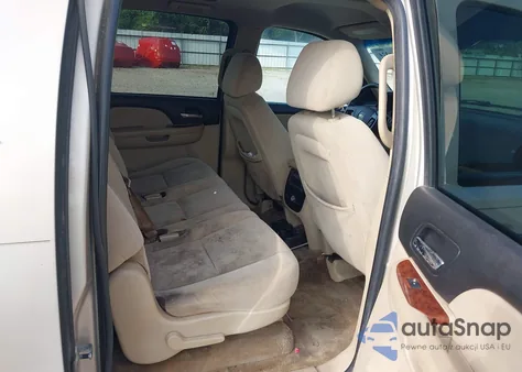 2007 Chevrolet Suburban C1500 from USA, damaged, VIN 3GNFC16J07G136004